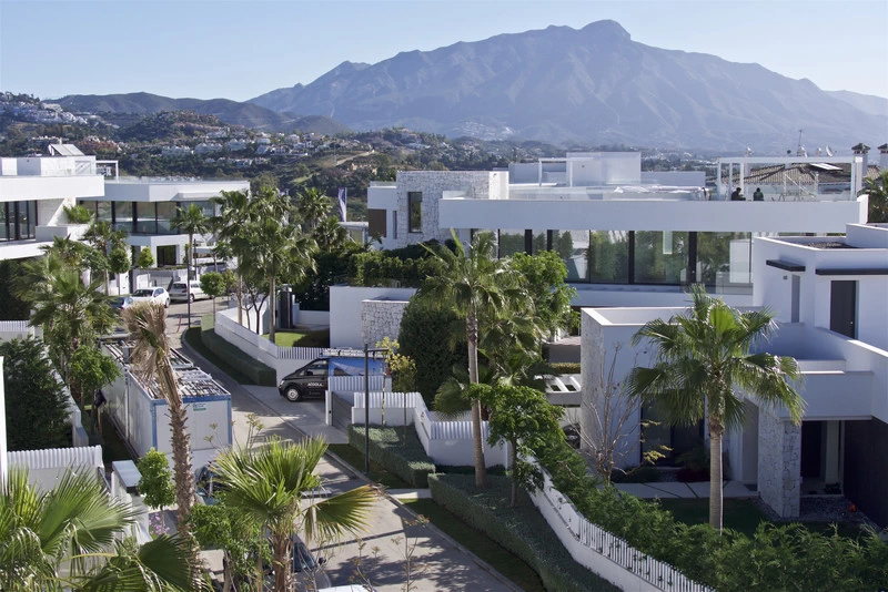 Benahavis 14 5 bed 5 bath villas €5,300,000