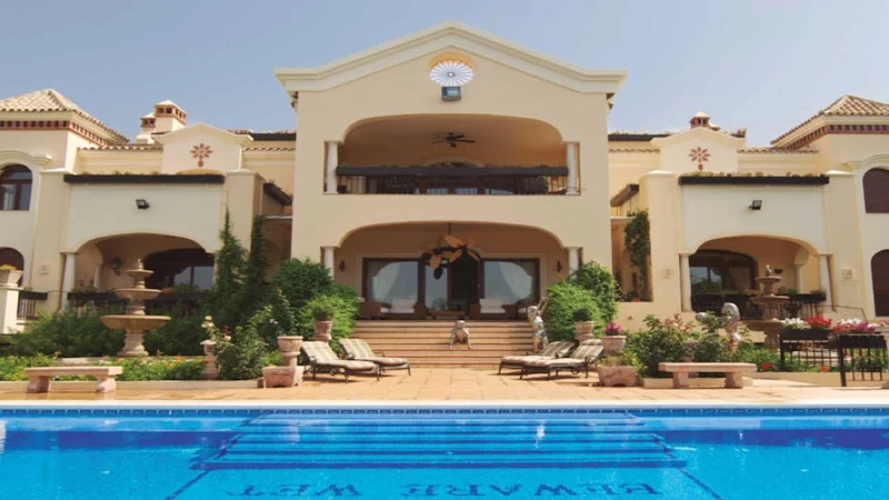 Detached Luxury Villa in La Zagaleta €9,995,000