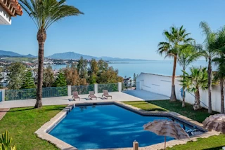 Estepona Bahia Dorada 5 bed 4 bath €1,495,000