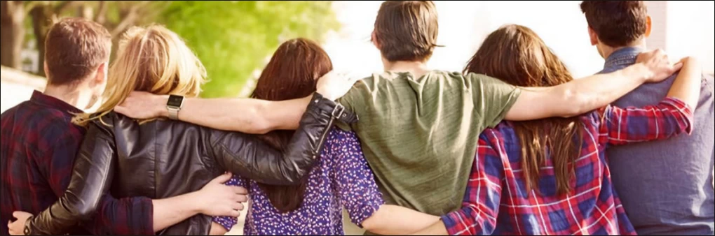 Suggestions, questions and advice for first time home buyers in Spain. This image is of friends buying affordable housing together.